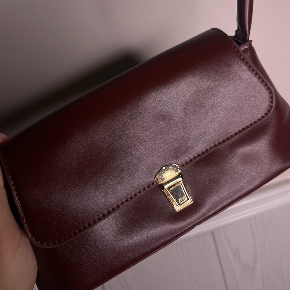 VINTAGE LEATHER PURSE - Picture 2 of 3